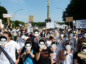 Protesters in Berlin supporting famed whistleblowers Edward Snowden and Chelsea Manning. Photo credit: Wikimedia Foundation