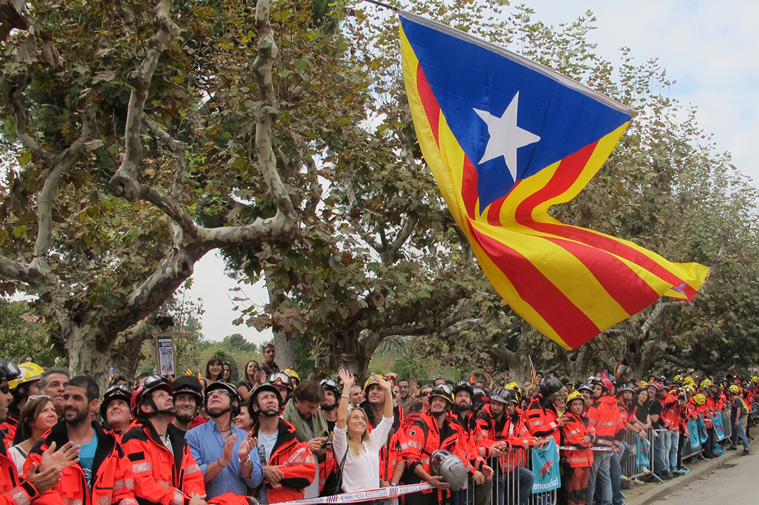 protesters, firefighters, Barcelona