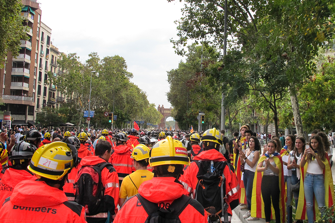 protesters, firefighters, Barcelona