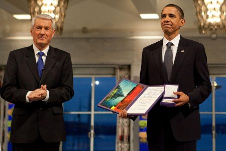 Obama receives nobel prize