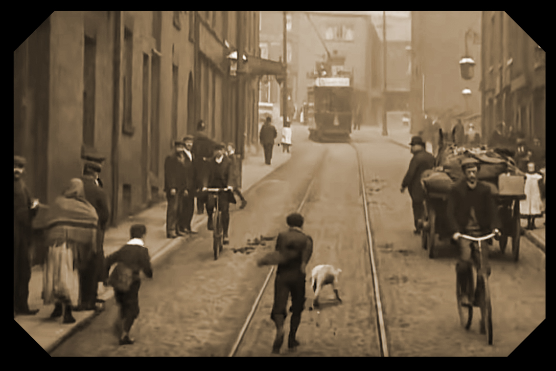 1900 Victorian Time Machine