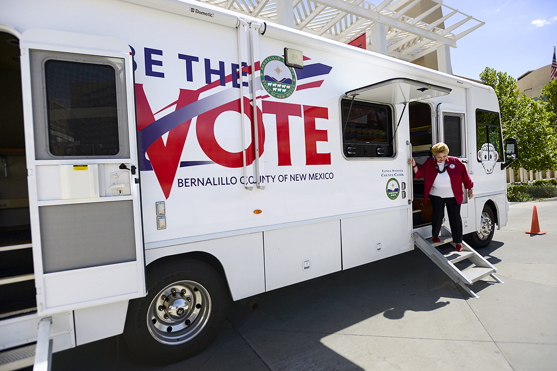 mobile voting registration unit