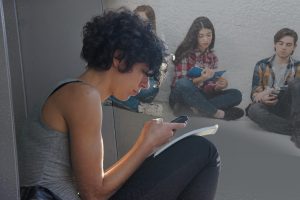 smartphones, lonely users