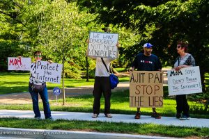 net neutrality battle, NY AG report, broadband, fake comments