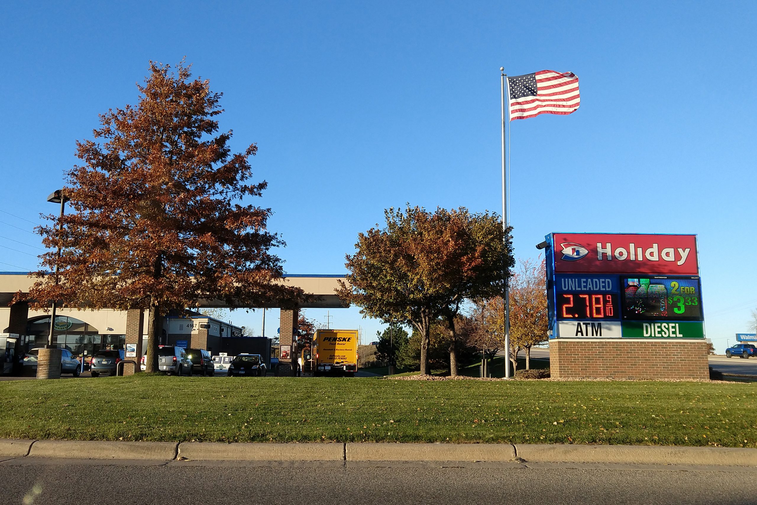 Holiday gas station