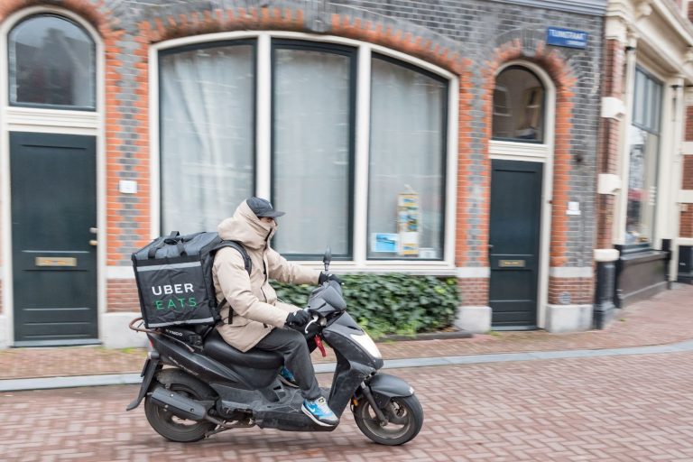 Uber Eats, motor scooter, Holland