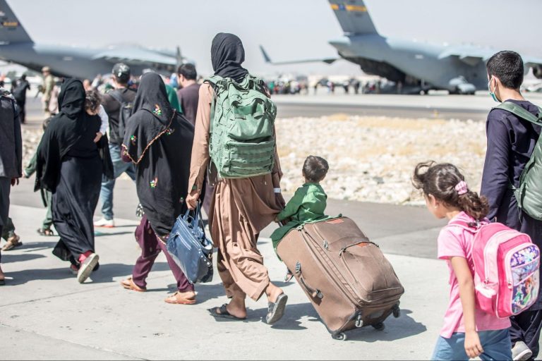 Afghans, evacuate, Kabul, airport