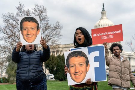 Facebook, protesters, delete