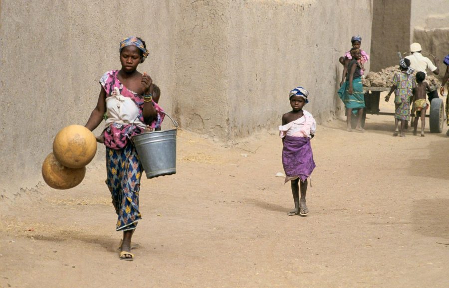 mother, water, Mali