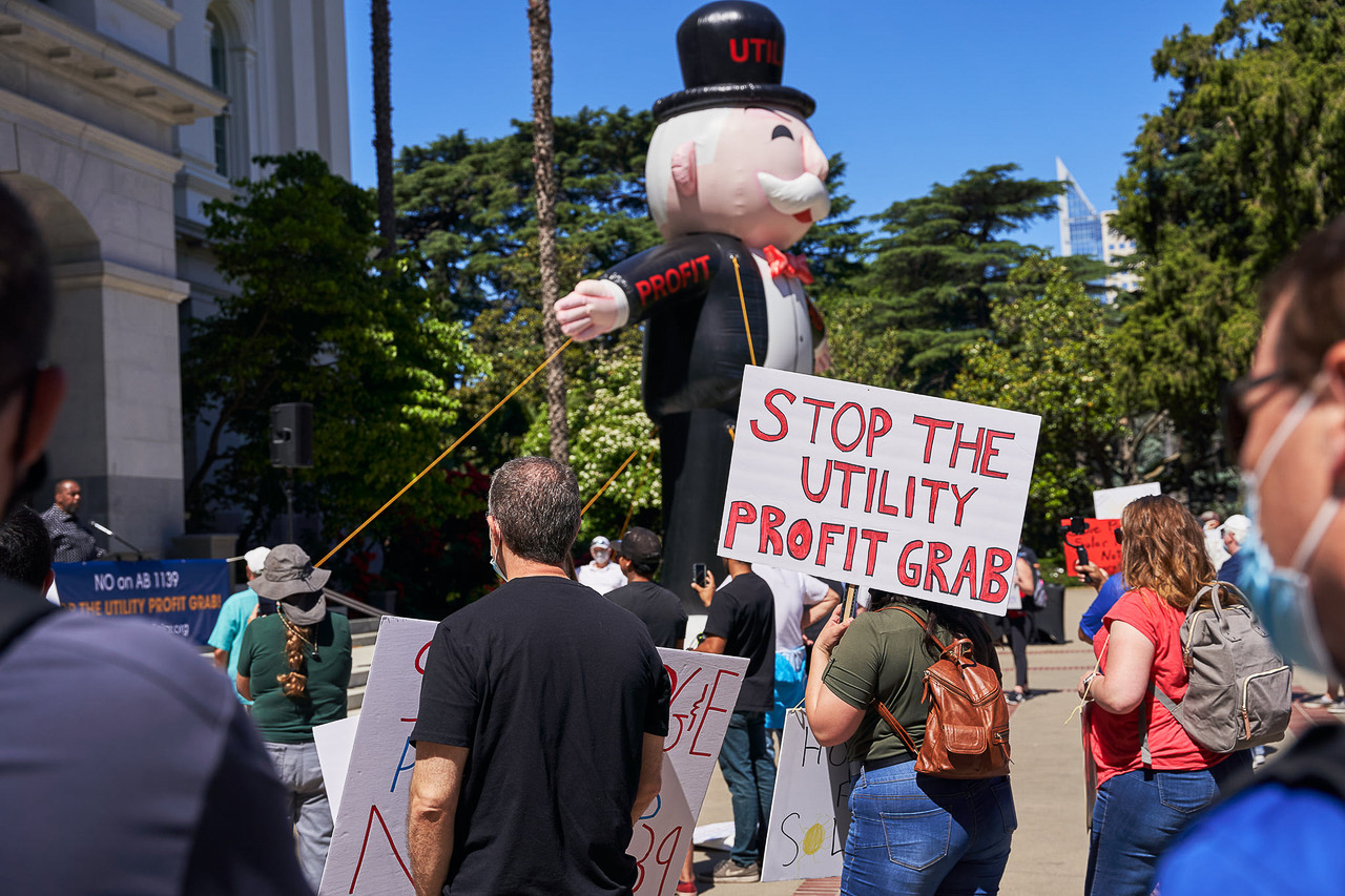 protest, California, utility, Sacramento