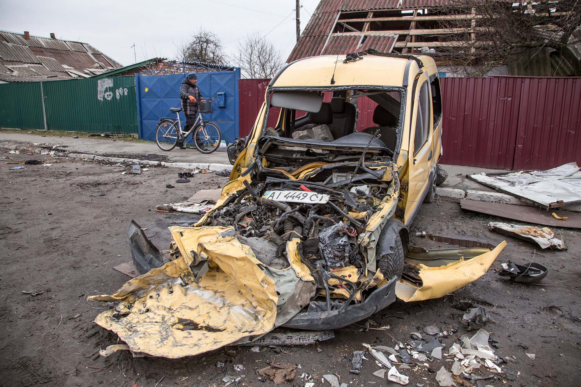 Damaged, Yellow Van, War, Ukraine