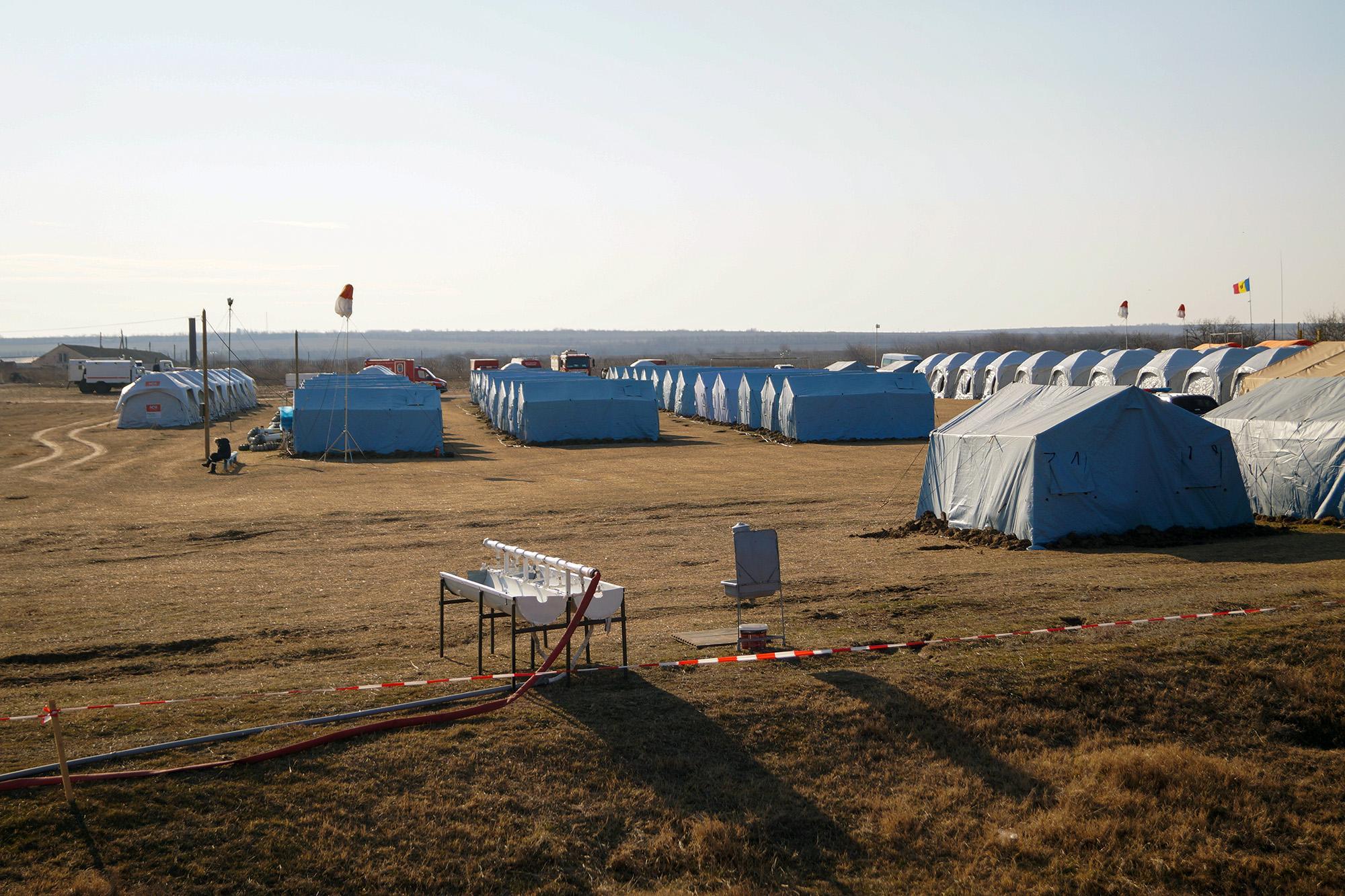Ukrainian refugees, Palanca, tents