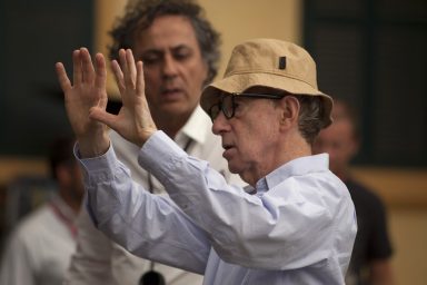 Woody Allen, framing a scene