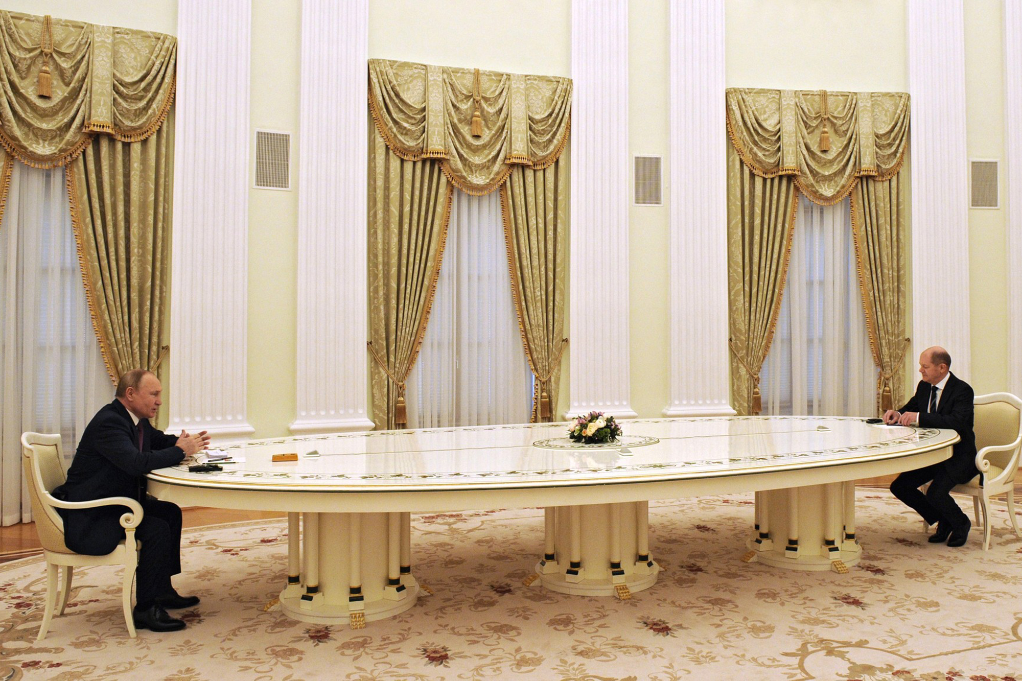 Vladimir Putin, long table