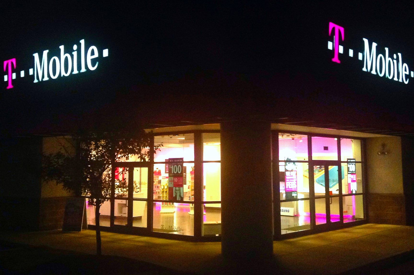 T-Mobile Says Data on 37M Customers Stolen in New Breach