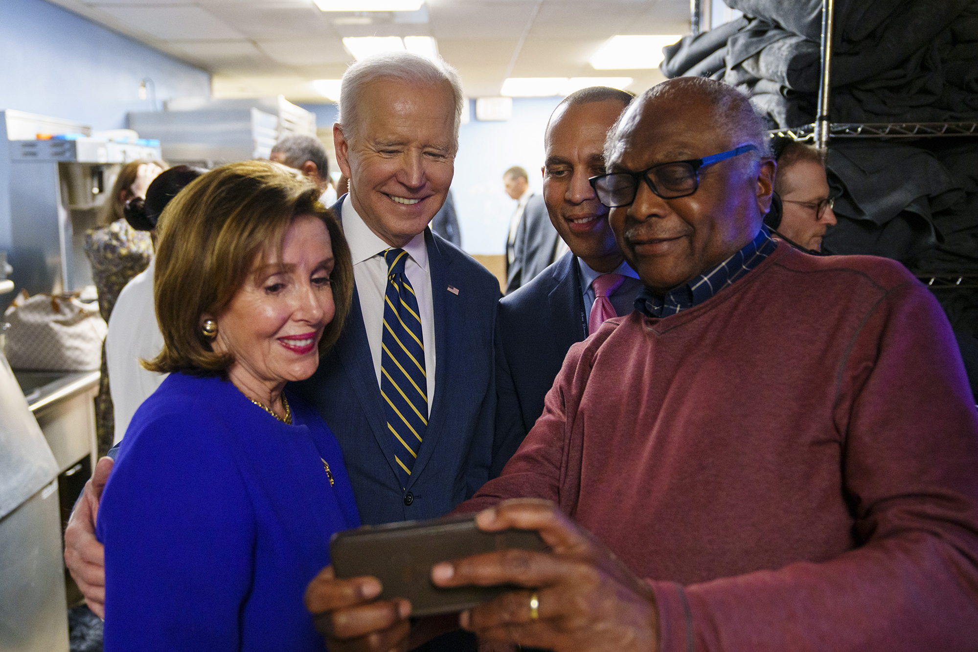 Joe Biden, Nancy Pelosi, Hakeem Jeffries, Jim Clyburn