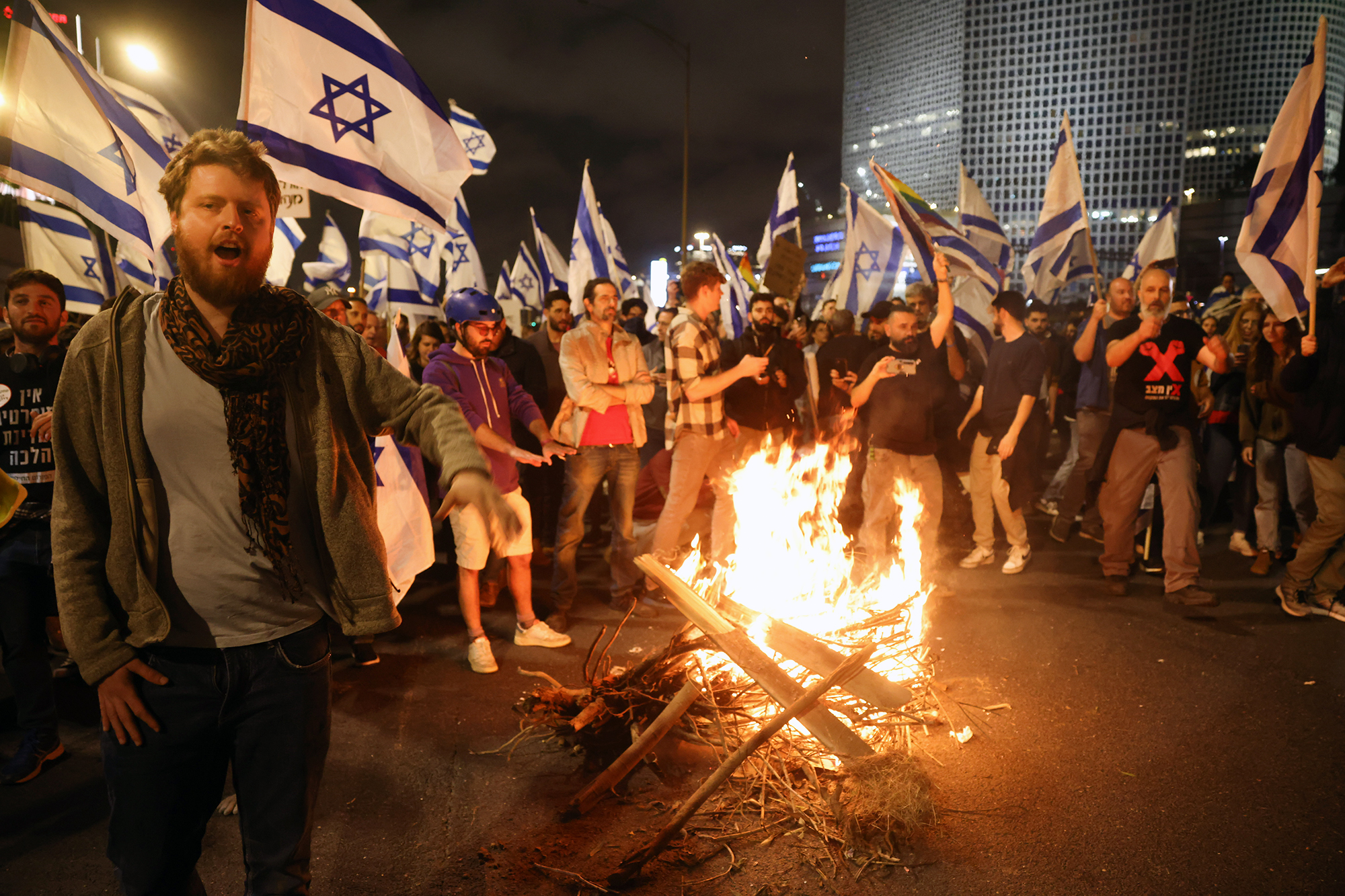 Tel Aviv, judiciary, protest, bonfire, Israel flag