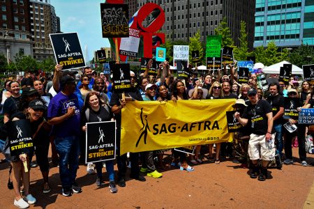 US labor unions, strike participant numbers, bargaining power, UAW, SAG, AFTRA