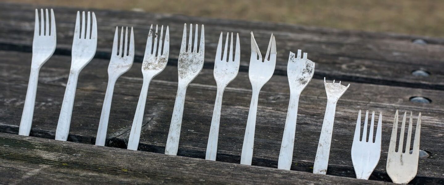 Plastic Forks, Deck