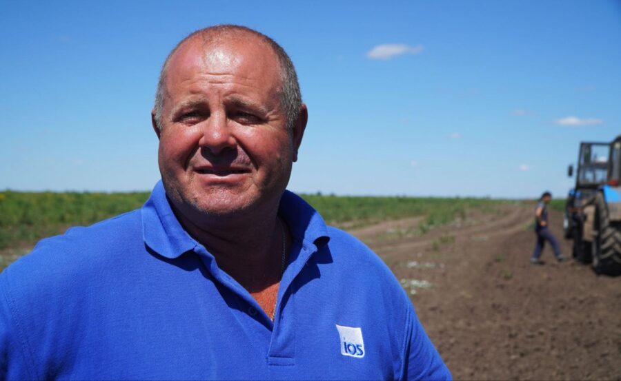 Anatoly Kosmyk, Snihurivka, Ukraine, Tractor, instructor