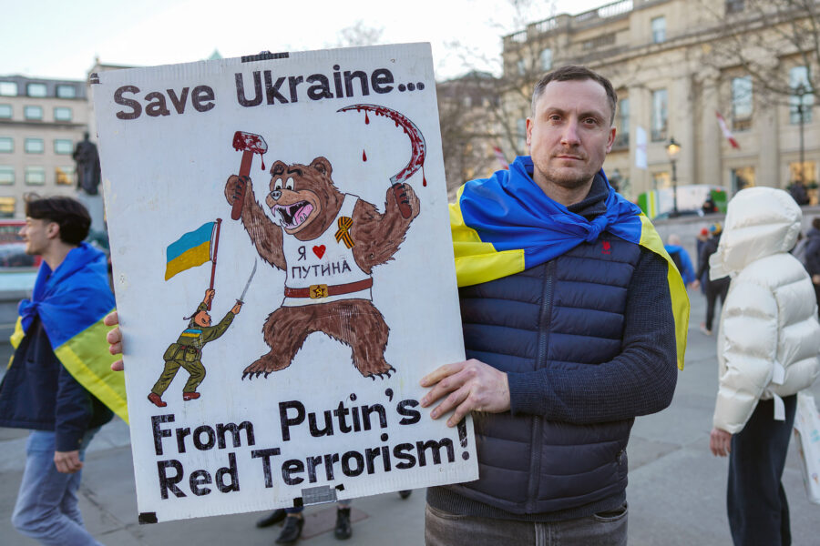 Save Ukraine, Putin, Red Terrorism, protest, sign