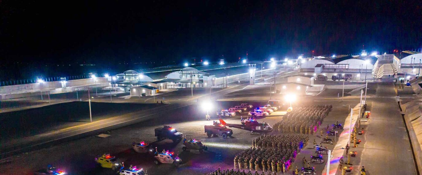 Terrorism Confinement Center Tecoluca, CECOT, troops