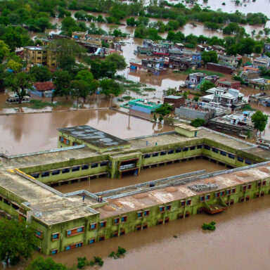 climate crisis, global warming, weather extremes, wealth, new study