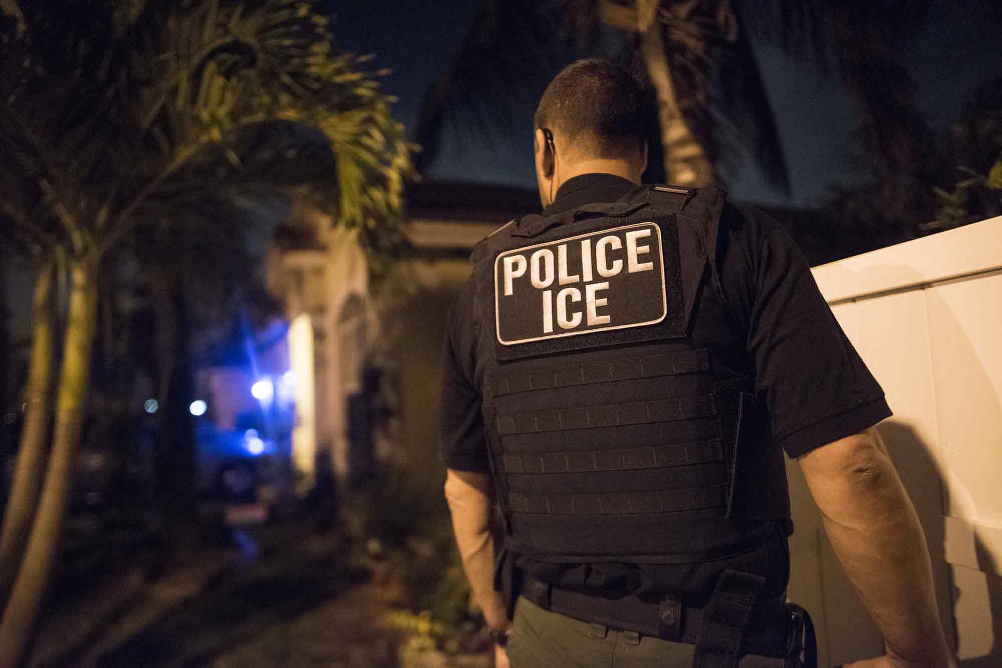 ERO officers, make arrests, Florida