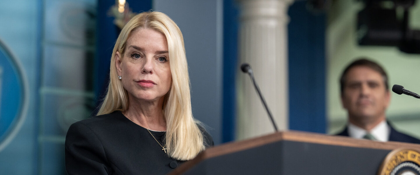 Donald Trump, Press Conference, Pam Bondi, White House
