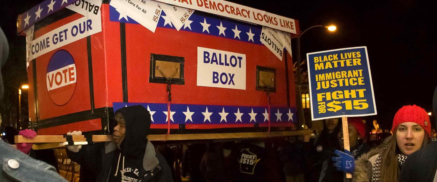Fight for $15, demonstration, Milwaukee, 2016