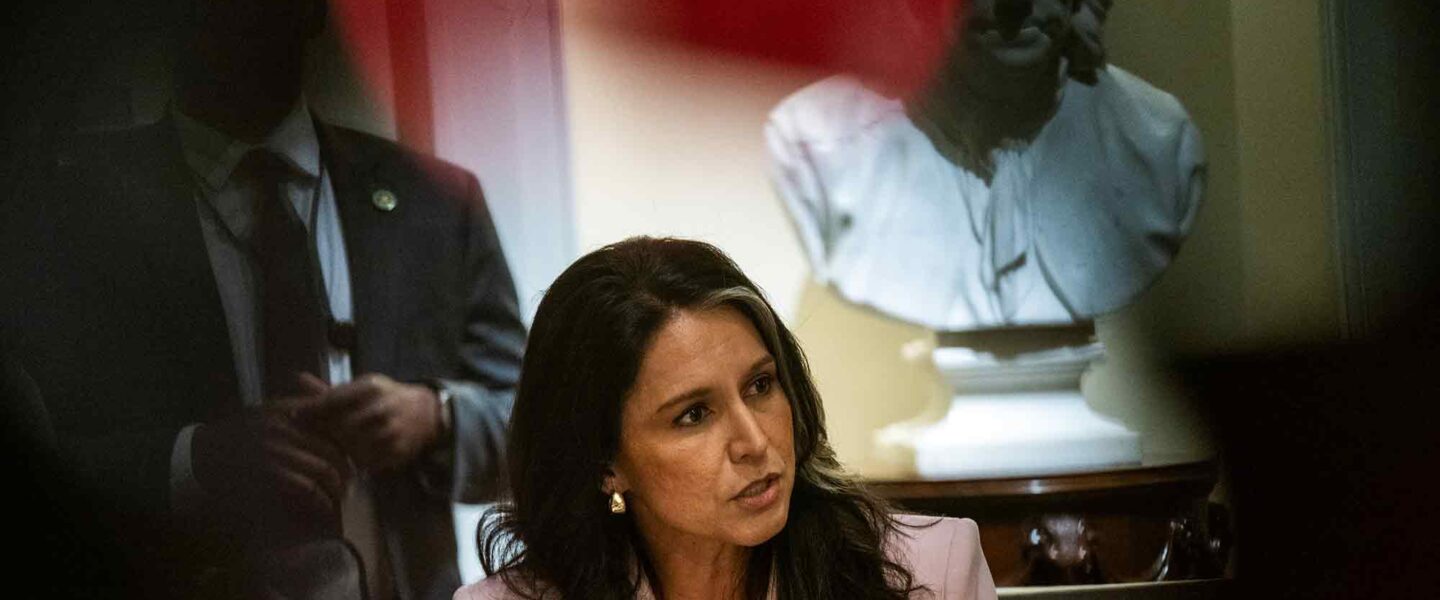 Tulsi Gabbard, Trump, Cabinet meeting