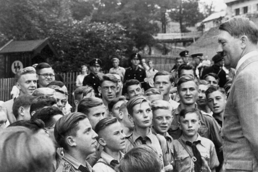 Adolf Hitler, Hitler youth