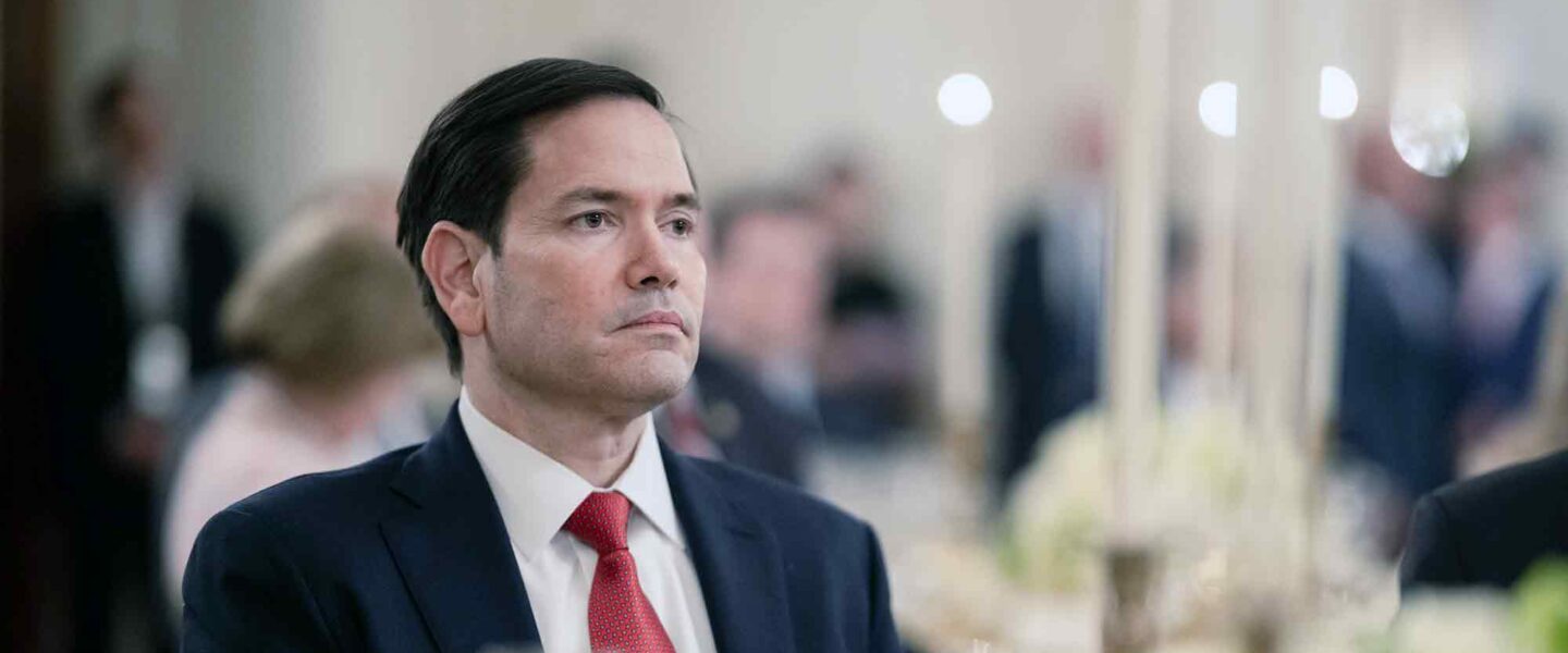 Marco Rubio, listens, Donald Trump, White House, dinner