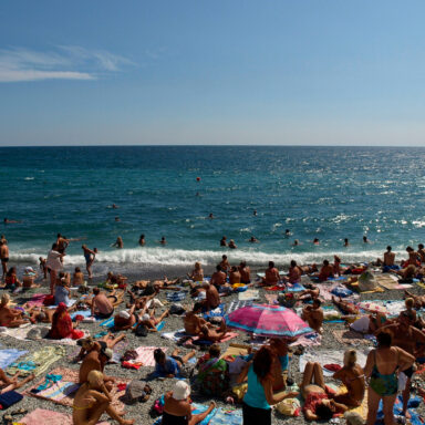 climate crisis, global warming, carbon emissions, oil giants, link to heatwaves, new report