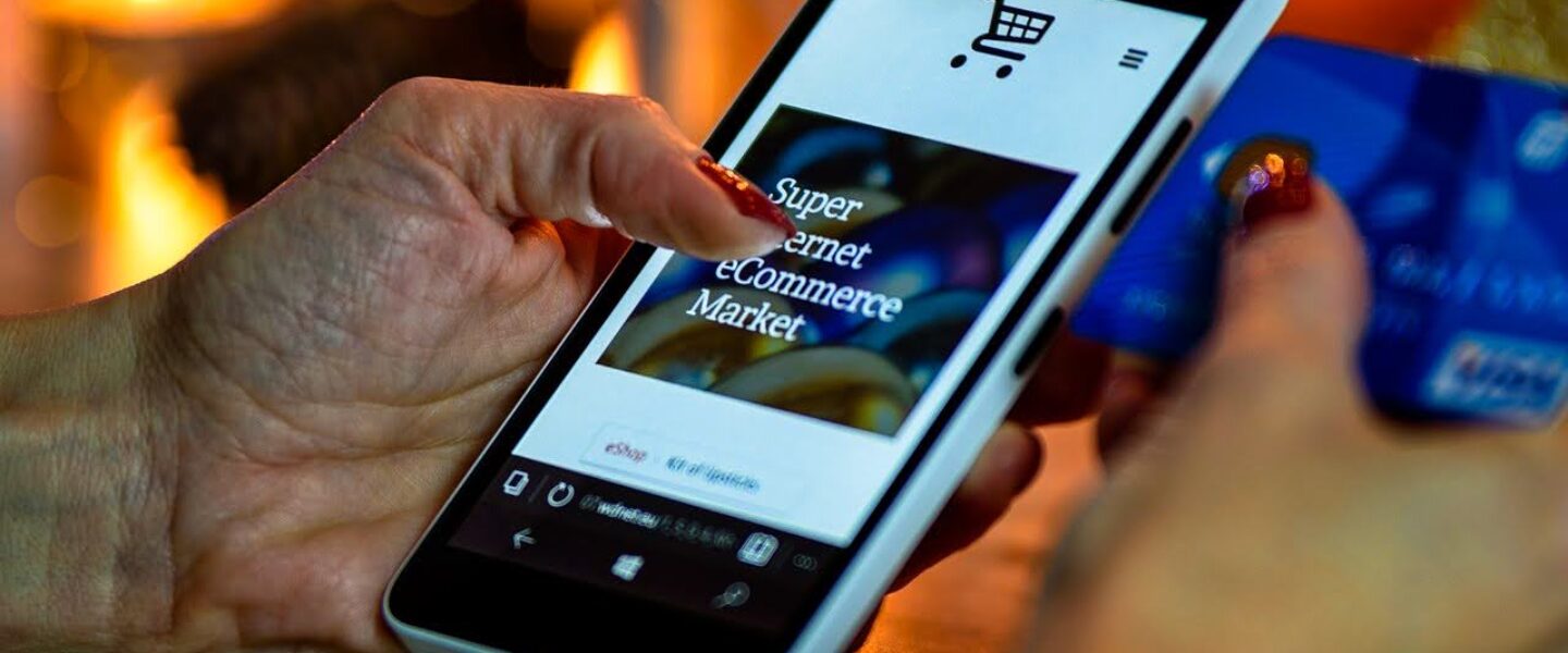 tech, online security, cyberscams, FBI warning, holiday shopping, fraud surge, new data