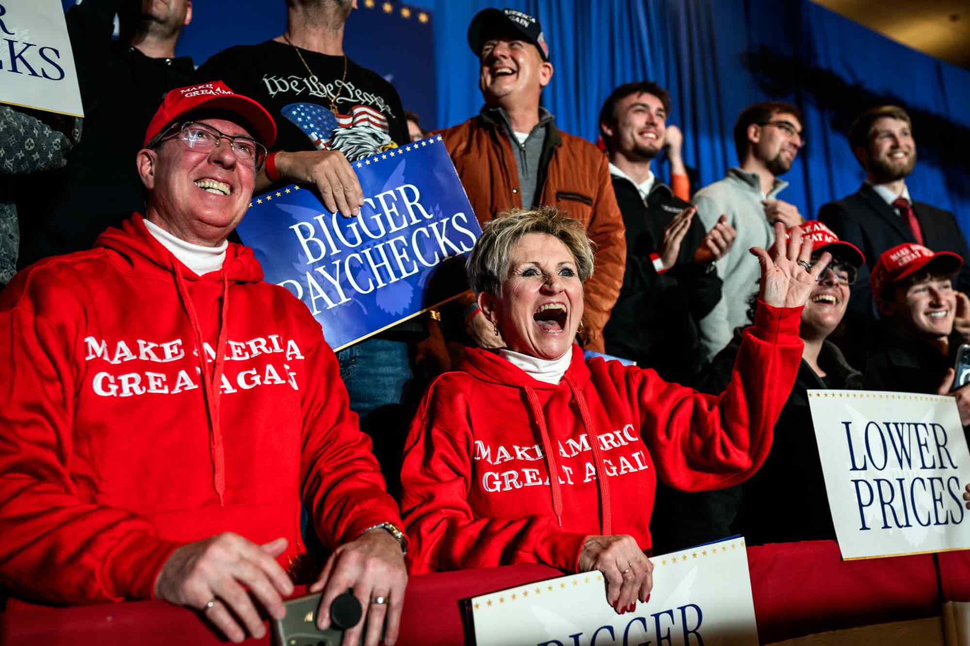 Crowds react, President, Donald Trump