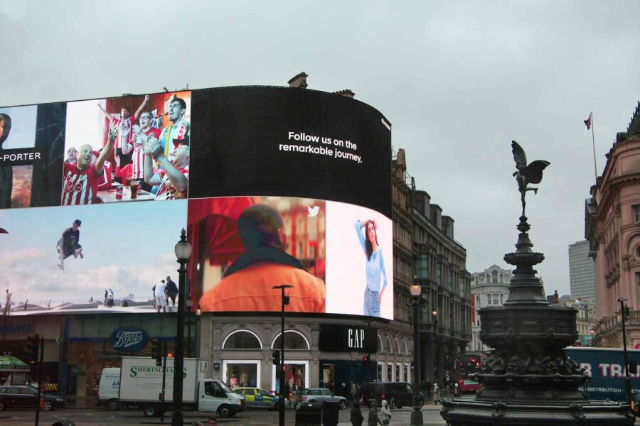 Billboards, London, Picadilly Circus