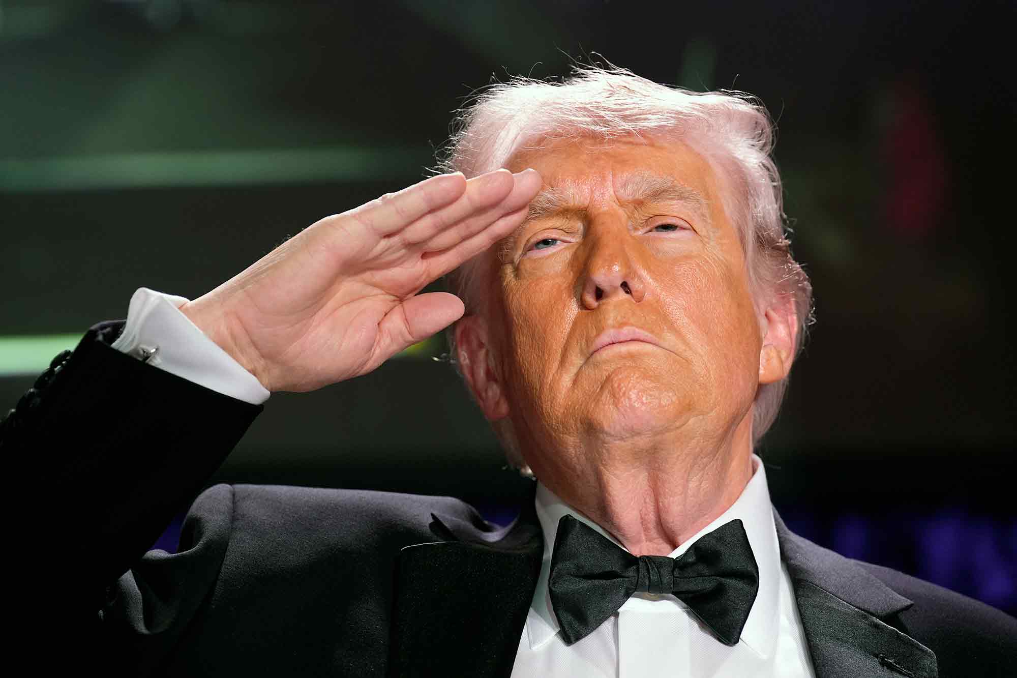 Donald Trump, salutes, 2026, White House Correspondents’ Association, dinner