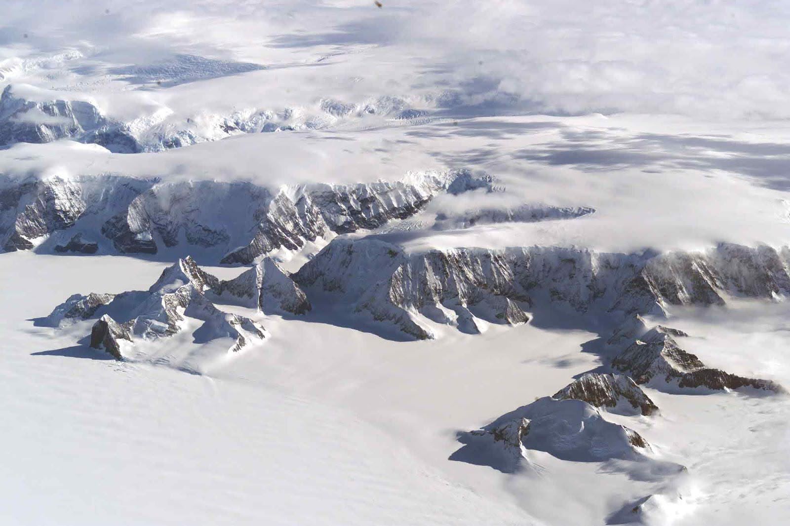120,610 square kilometers, new ice-free land, Antarctica, 2300