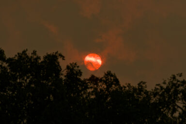 Air Quality Plummets in 20 States as Smoke From Canadian Wildfires Spreads Climate change, global warming, Canada, 2026 wildfires, U.S. air quality, health alerts