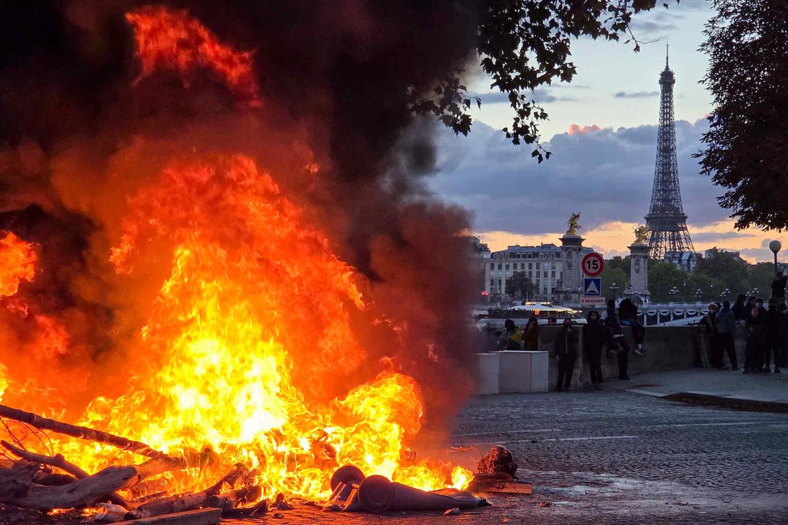 People protest, Paris, 2026
